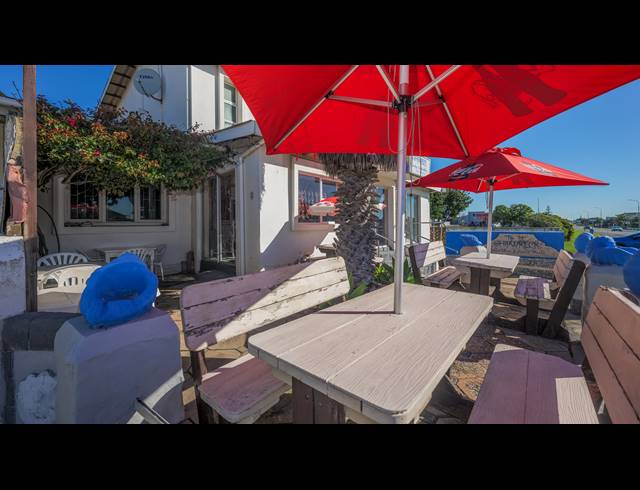 5 BEDROOM FREESTANDING FOR SALE IN OCEANVIEW HEIGHTS